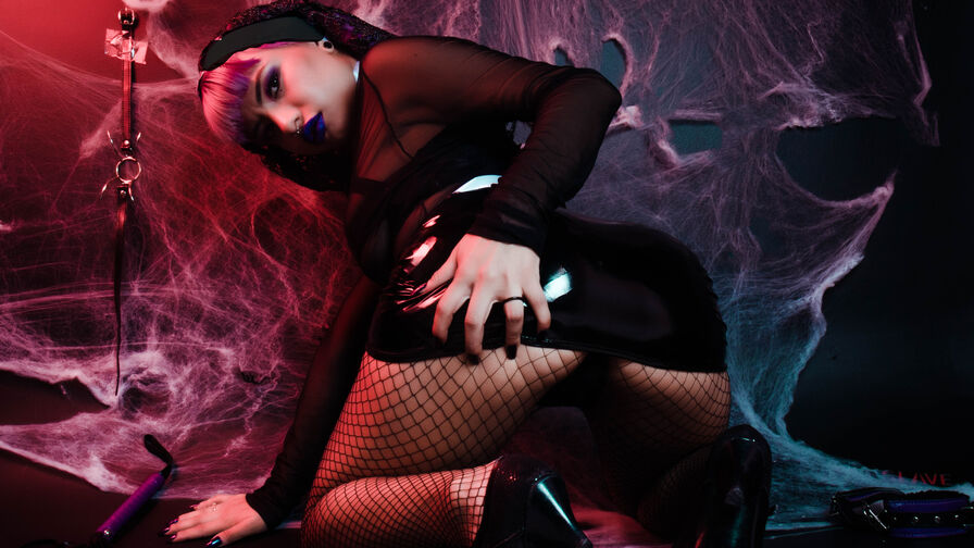 Live Porn Chat with VioletHogtiee
