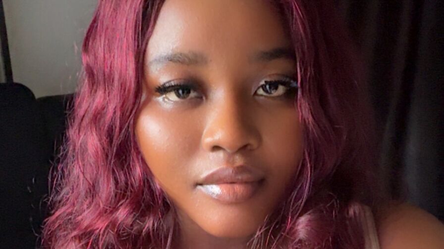 Watch KateHenshaw live on shemalefreeporn.net