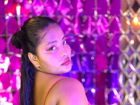 Chat with SamaraCristal