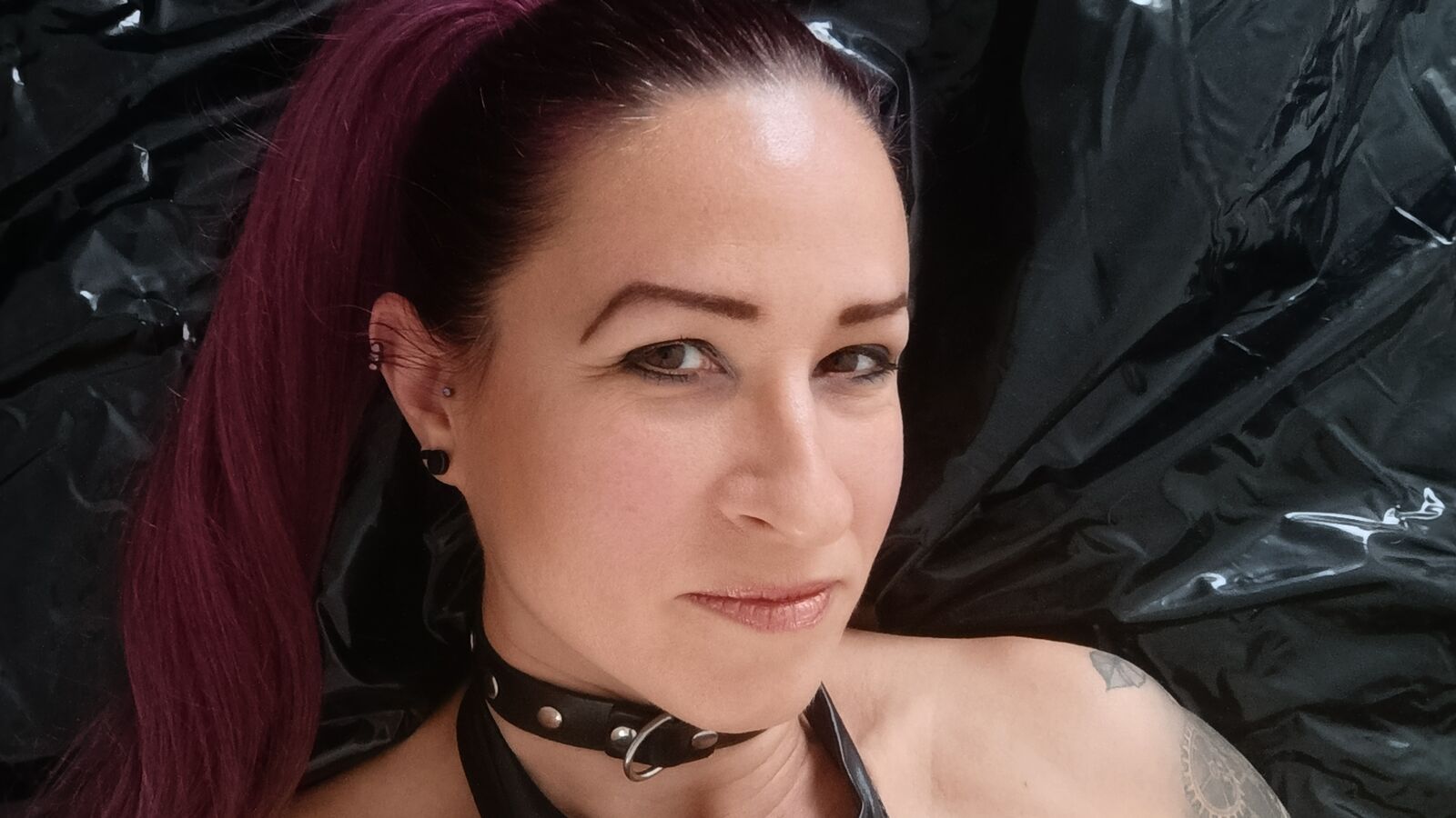 JassyHaan erotic portrait