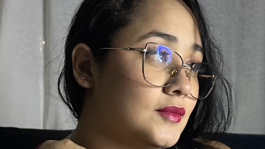 AshleyLoaiza online on GirlsOfJasmin