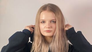 Kostenlos Nackt PetrinaKoehl