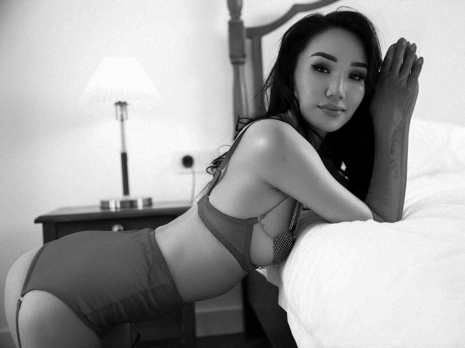 Live cam for IreneDew