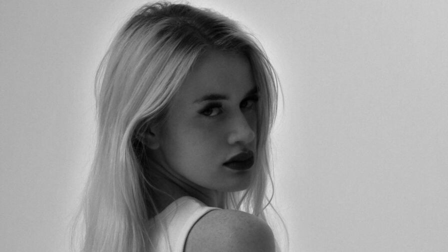 Watch MarianMuur live on shemalefreeporn.net