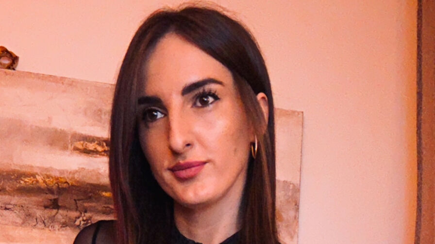 LauraRiccoo's live cam