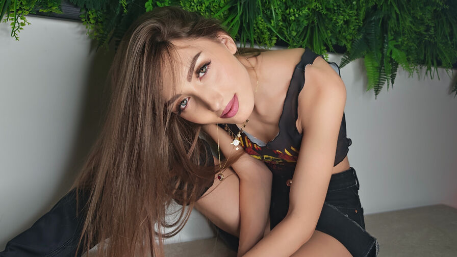 IvyHarpers live cam model