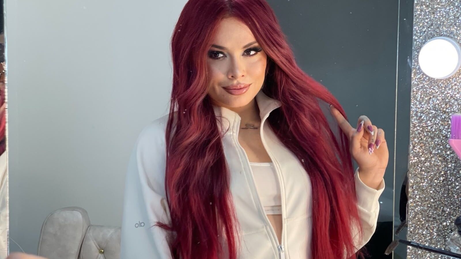 MilaEverhart erotic portrait
