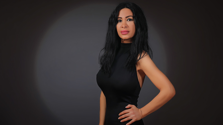 VIP Live Sex Chat with AnnemariaAdison
