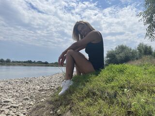 Sexy pic of SandraQuinsy