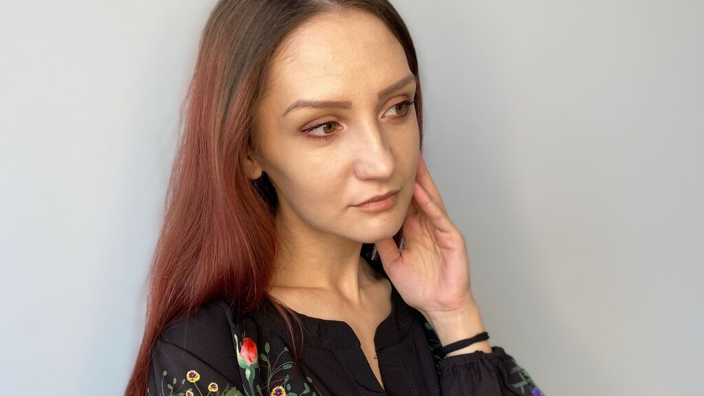 PollyGillingham online on GirlsOfJasmin