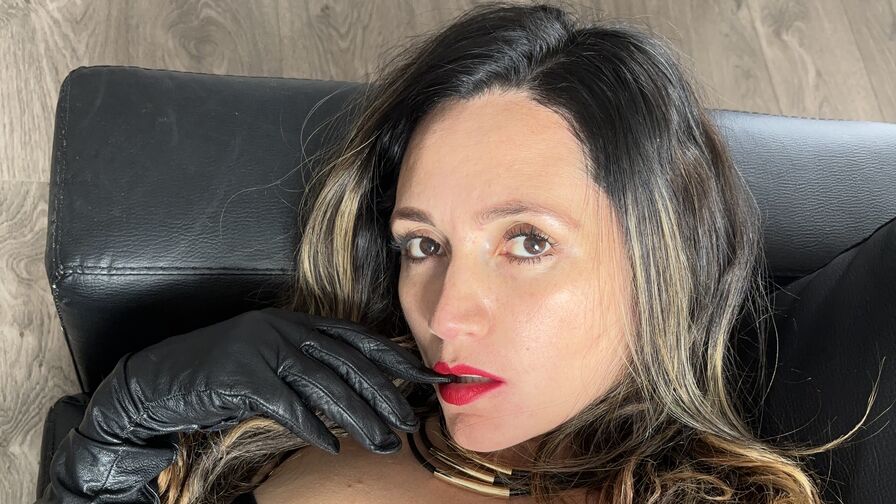 Live Sex Chat with EmiliaMendoza