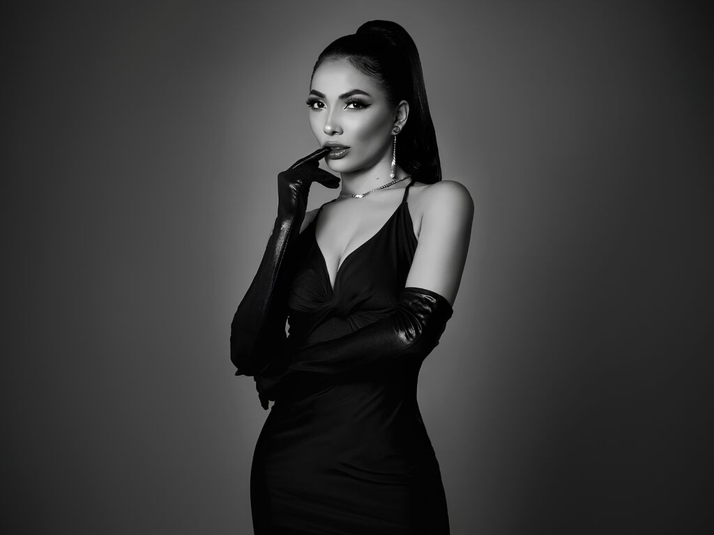 ElliaRussell Profile Image