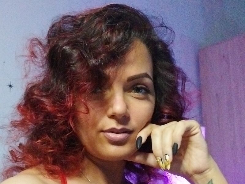 SelenaBlooms superxxxporn
