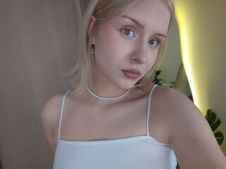 live nude cam DorisMaurs