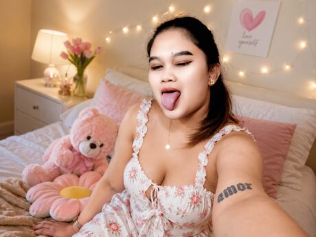 Chat with AshleeRodriguez