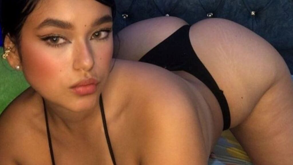 Profile and Statistics for ScarletSimonz on LiveJasmin