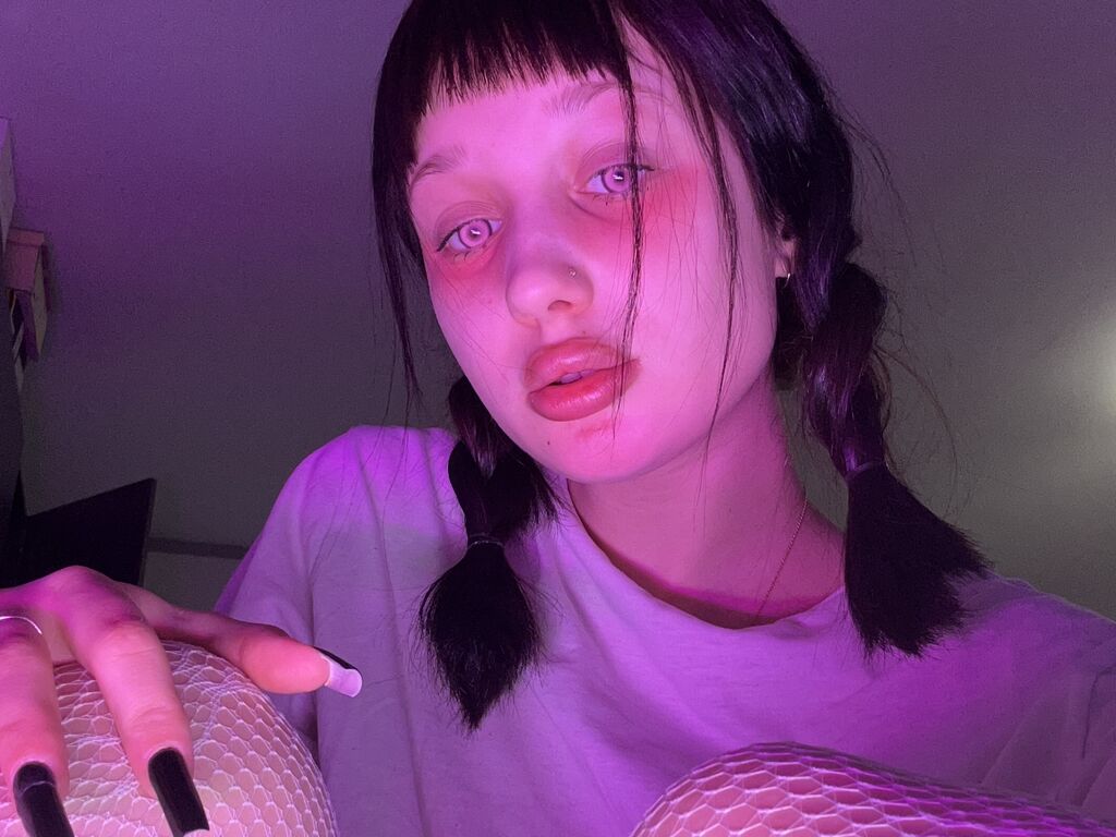 EmiliaJoyce Nude