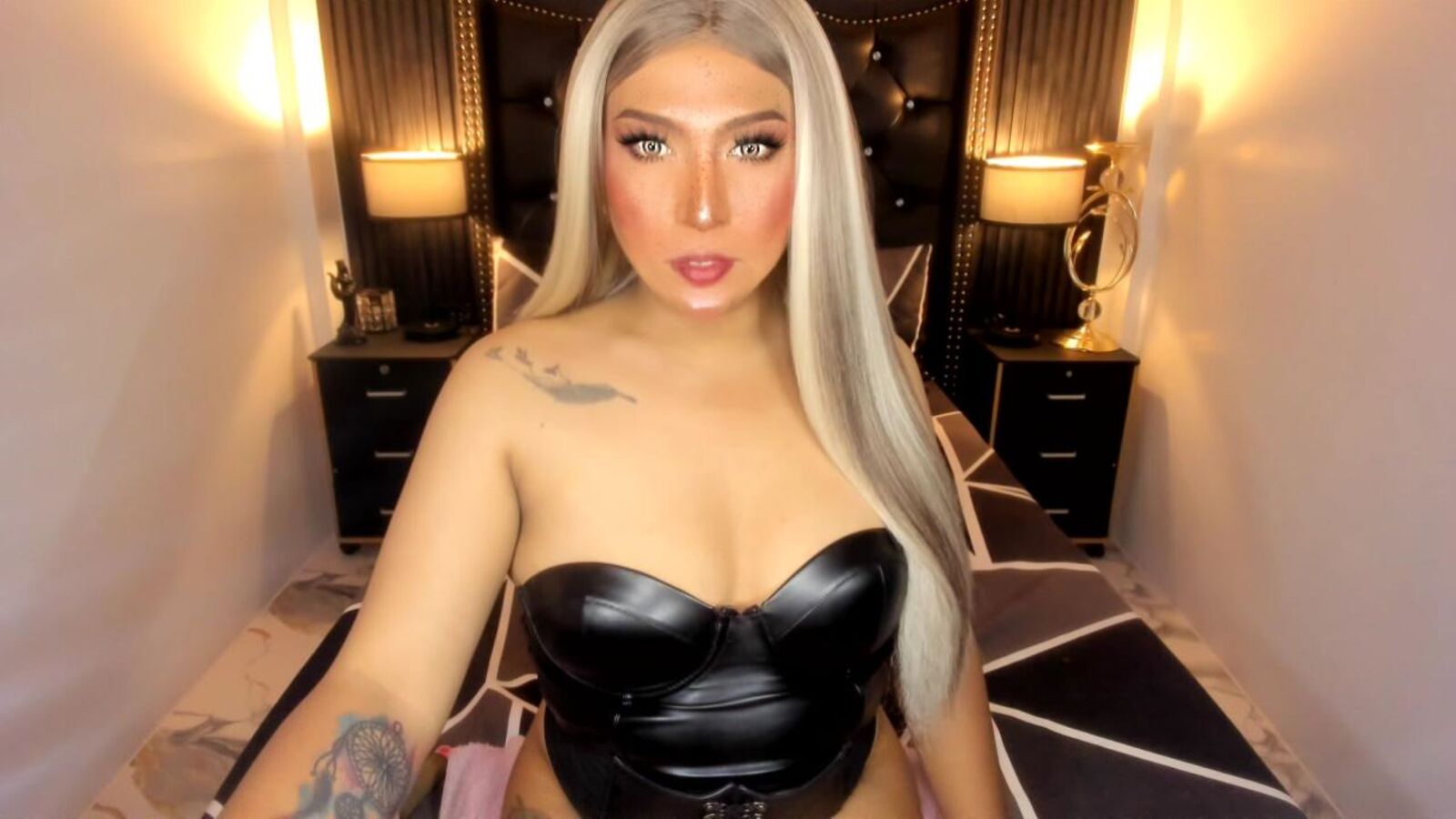 KatalinaCooper erotic portrait