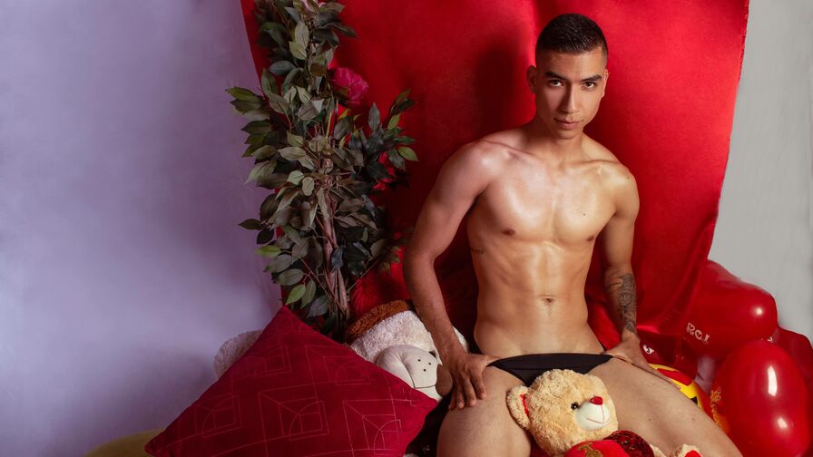 Watch ScottRisse live on thefuckeryco.com