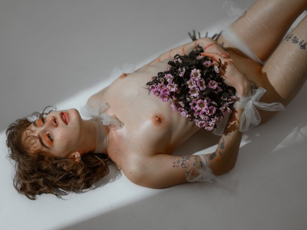 ValentinaReynold nudes gallery