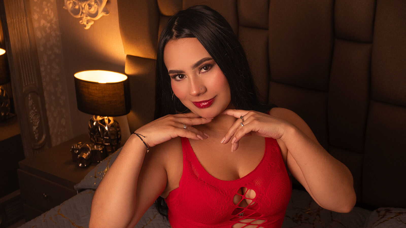 MadelinWalker glamour portrait