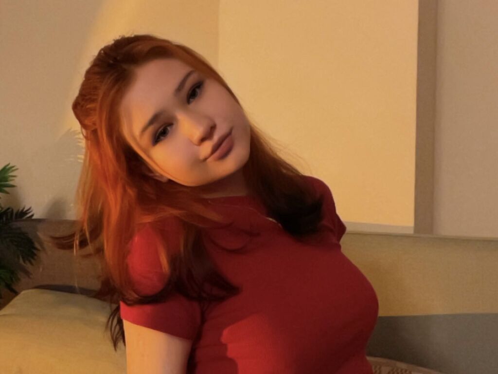 SaraMees from Web Night Cam