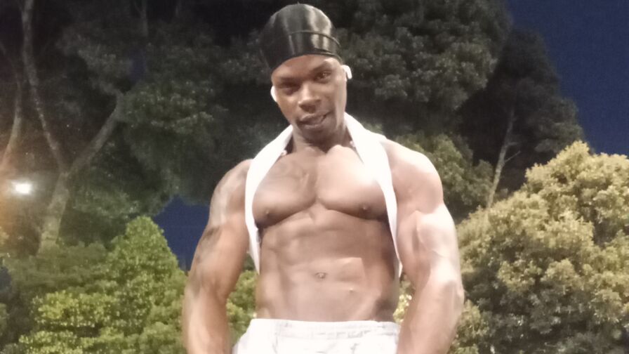 Watch AndreyHoyos on BritishGrannyPorn.org