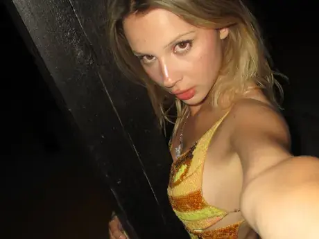 Chat with MarieAst