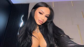 Free Nude CherrieMadisson