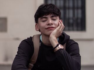 GaySexTotal.com Angel Lux