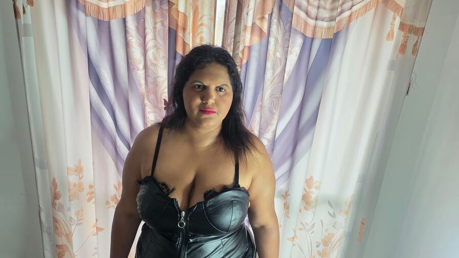 Free Live Sex Chat With MarinaCole