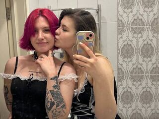 OdellaAndEdith's live cam