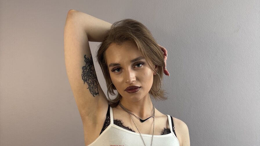 Discover CammiePratten VIP show