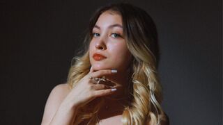 Kostenlos Nackt AngelAmy