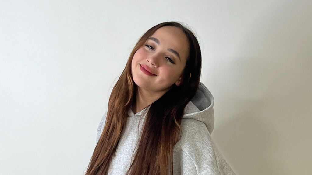 OctaviaBuys online on GirlsOfJasmin