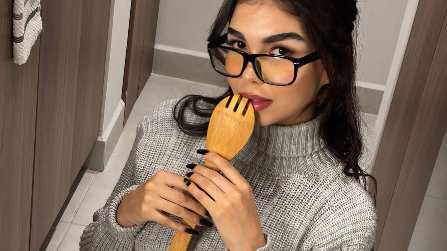 IssabellaCruise Amateur Masturbating