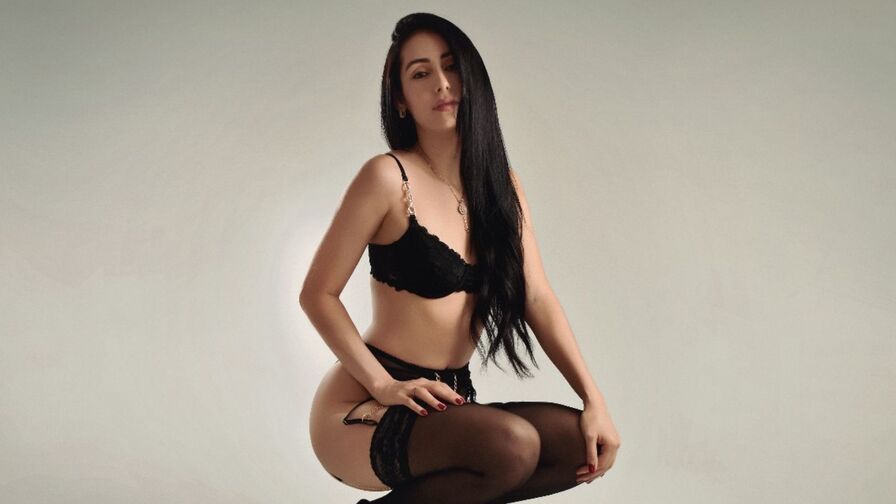 Watch IsabellaVallie on BritishGrannyPorn.org