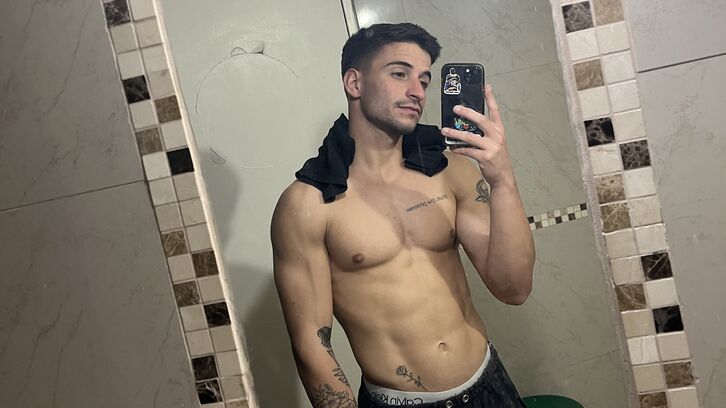 TrevorArg live webcam show