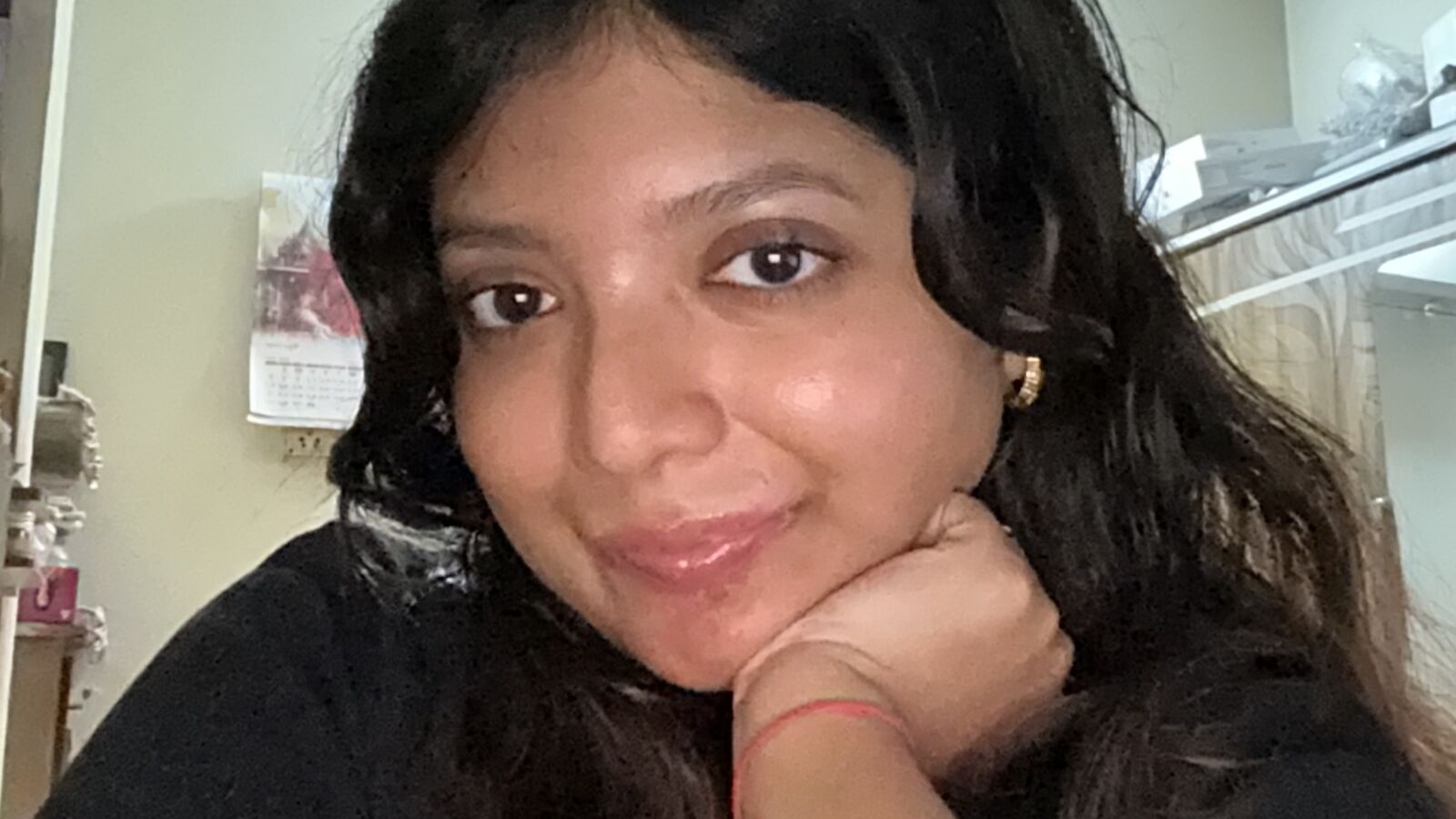 SriyasiGomes glamour portrait