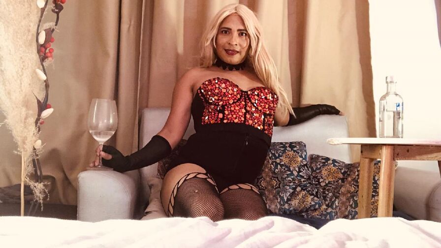 KellySuarez live cam model