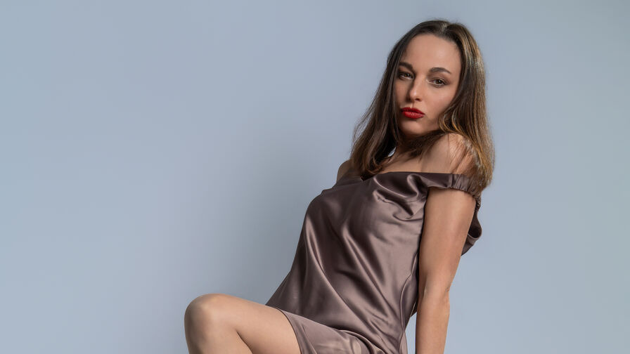 Watch NaomiChris live on Sex Girls Blend