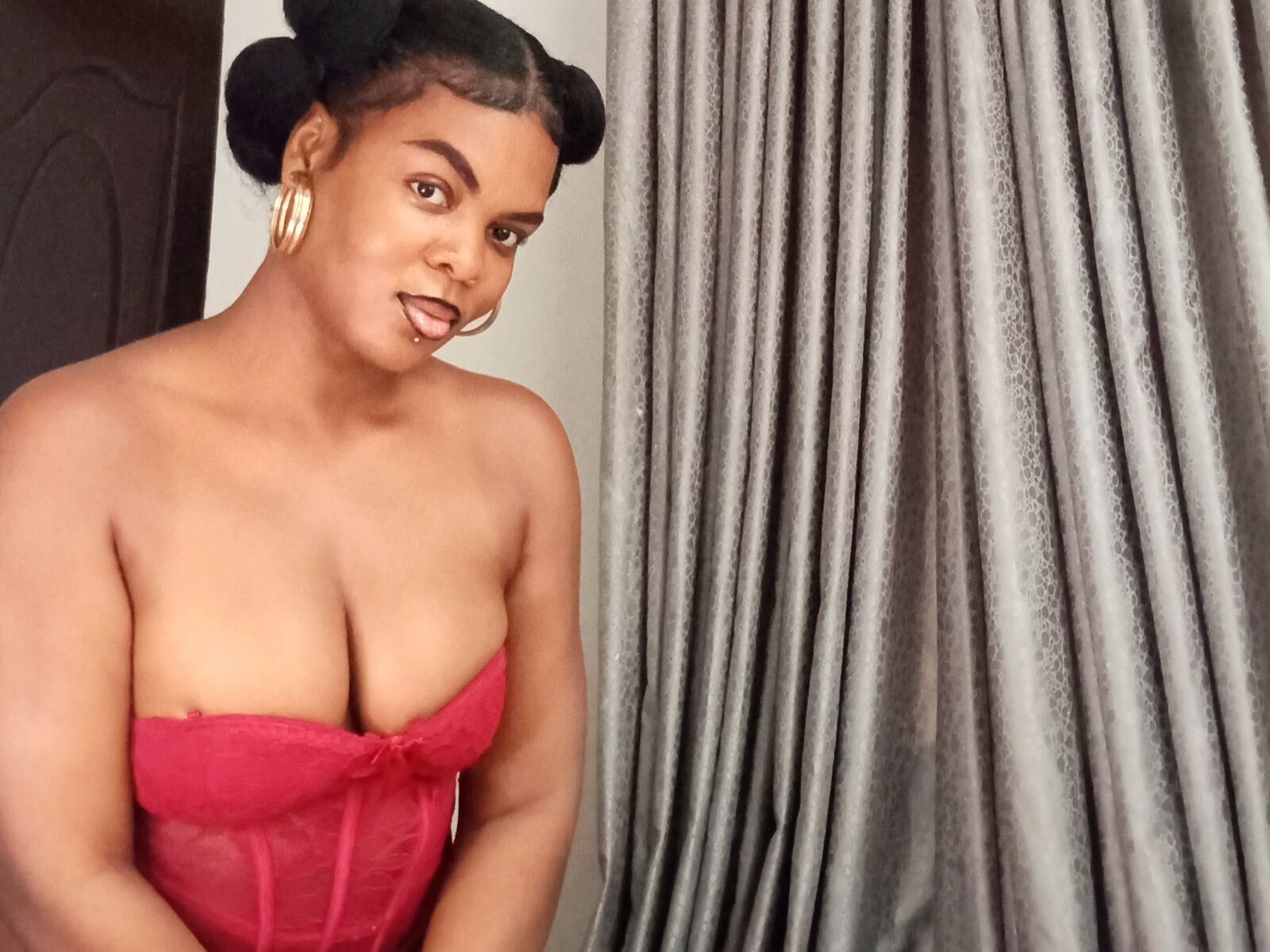 Live cam for SandraKhalifa