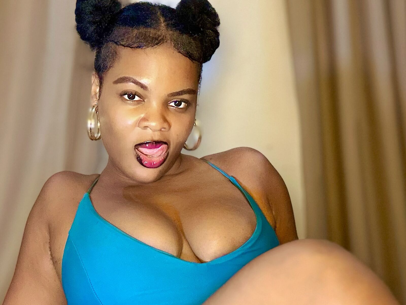 Live cam for SandraKhalifa