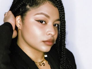 Webcam model NereaSwan from LiveJasmin