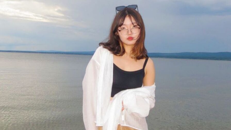 Watch NobukoCheeks live on thefuckeryco.com