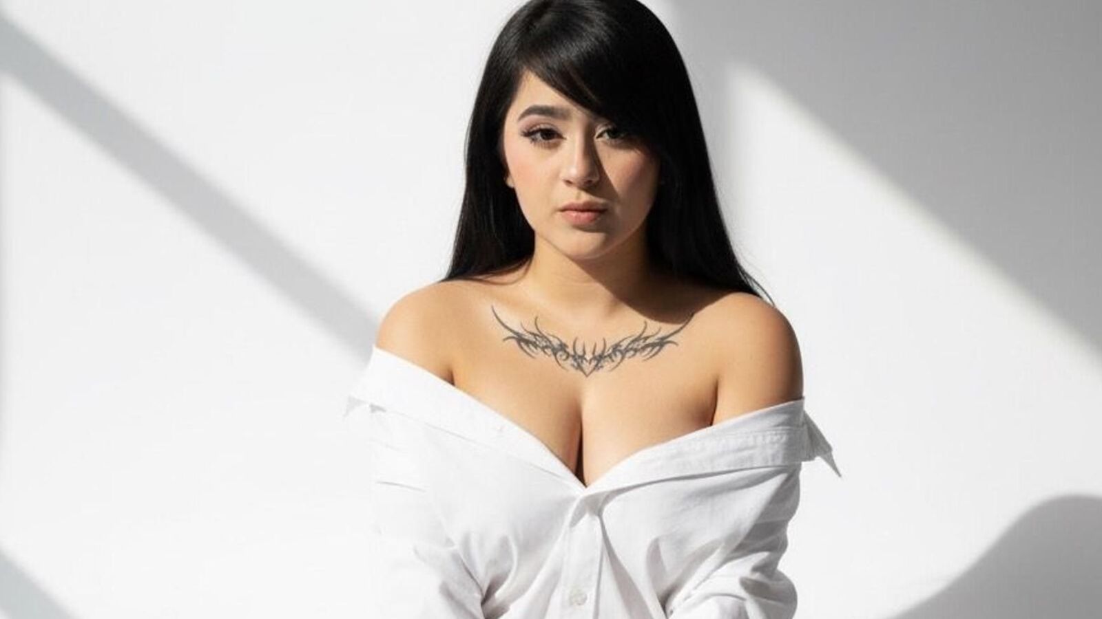 EmilyWattson erotic portrait