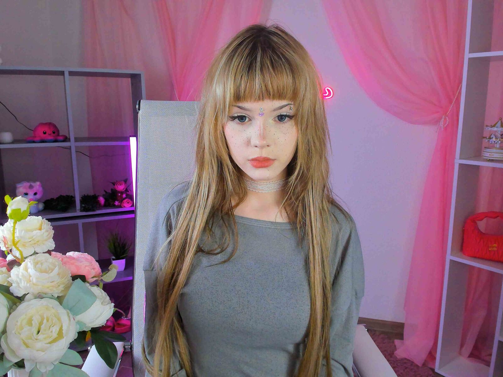 Live cam for YuniAoki