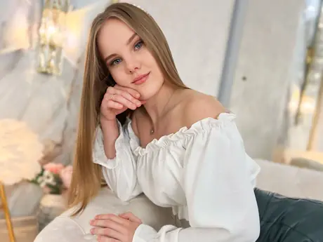 Chat with LiliLohan