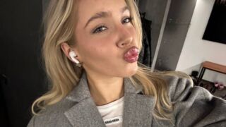 Kostenlos Nackt SilviaCoatsworth