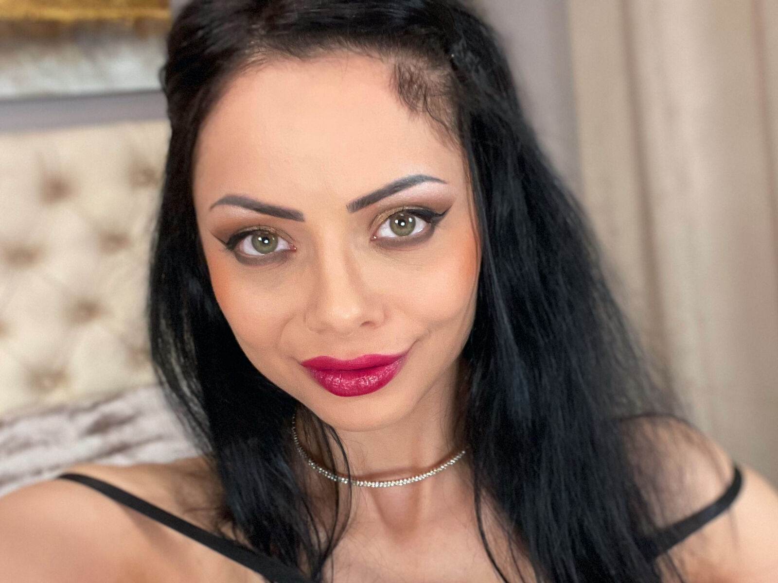 Live cam for VeronicaQuinn